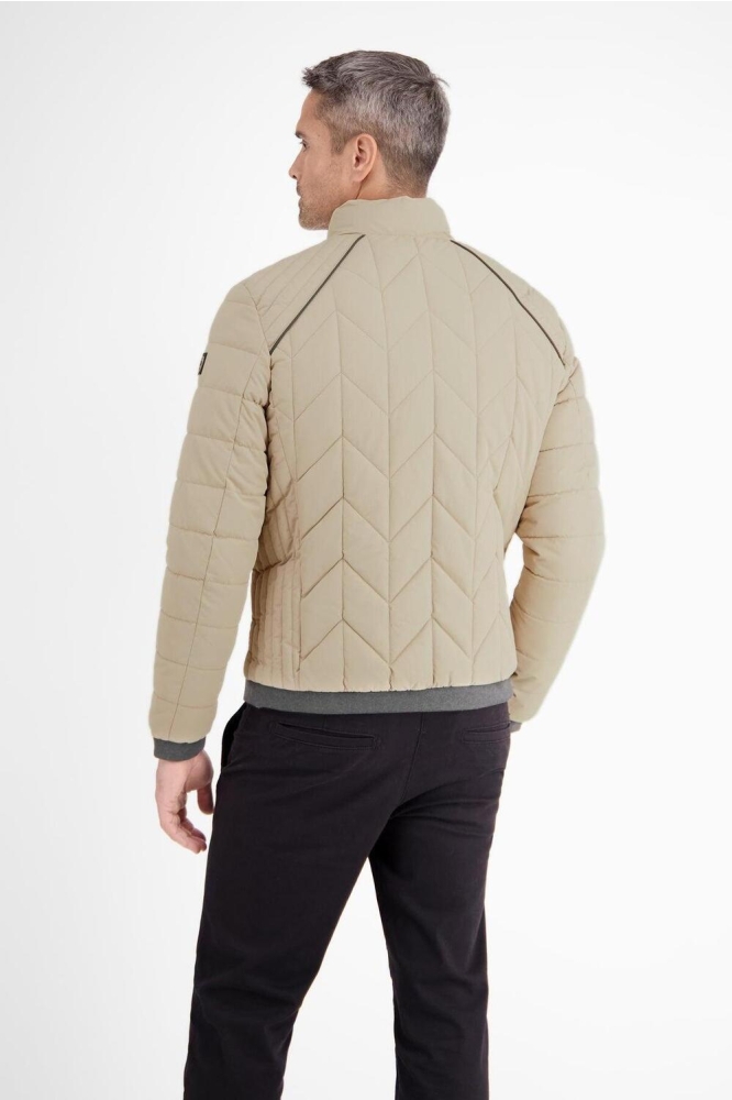 GEWATTEERDE BLOUSON MET FUNCTIONALITEIT 2497015 135 BEIGE